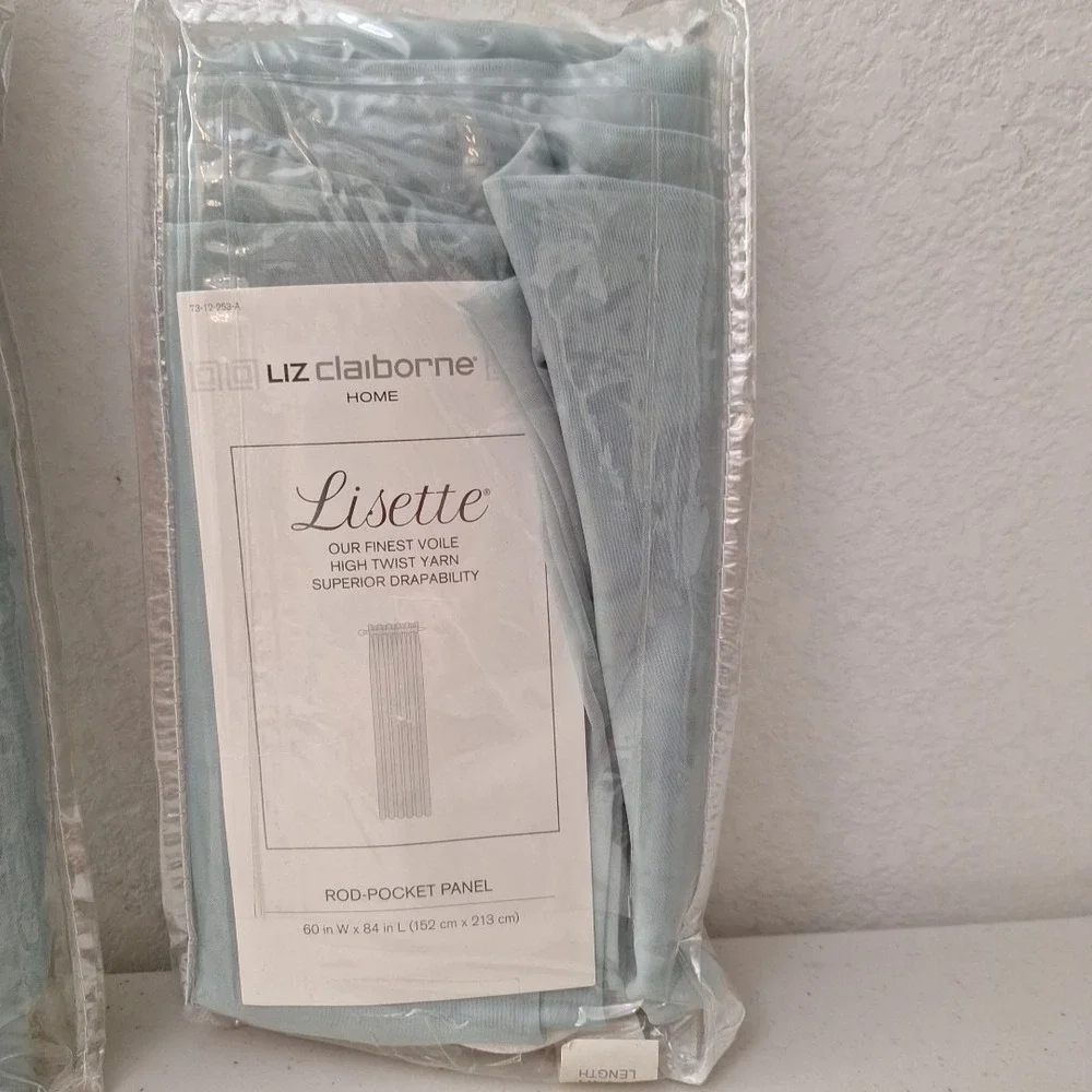 Set of 2 Liz Claiborne 60